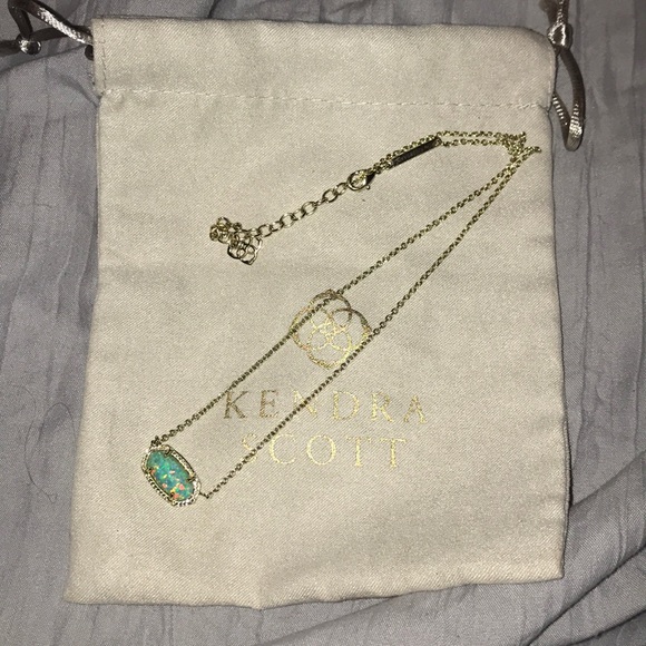 Kendra Scott Jewelry - Elisa Pendant Necklace In Aqua Kyocera Opal